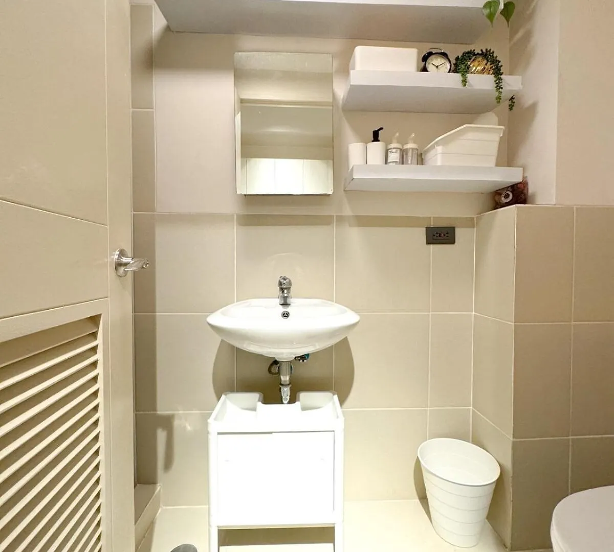 Studio Suite At Fairway Terraces Near Naia T3 Manila Apartment
