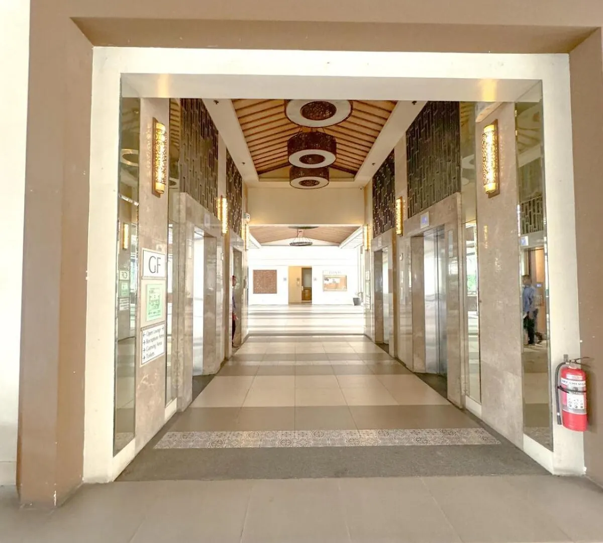 Studio Suite At Fairway Terraces Near Naia T3 Manila Apartment
